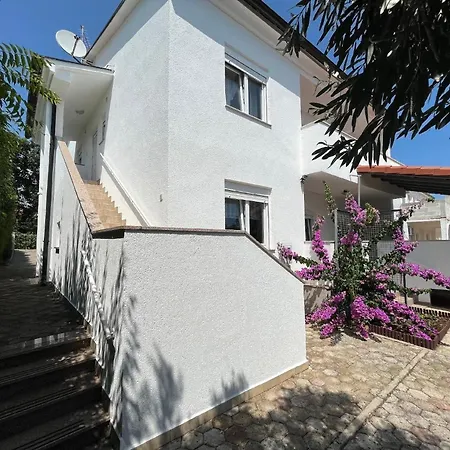 Ferienwohnung Fur 4 Personen Ca 67 Qm In Medulin, Istrien Sudkuste Von Istrien * Medulin